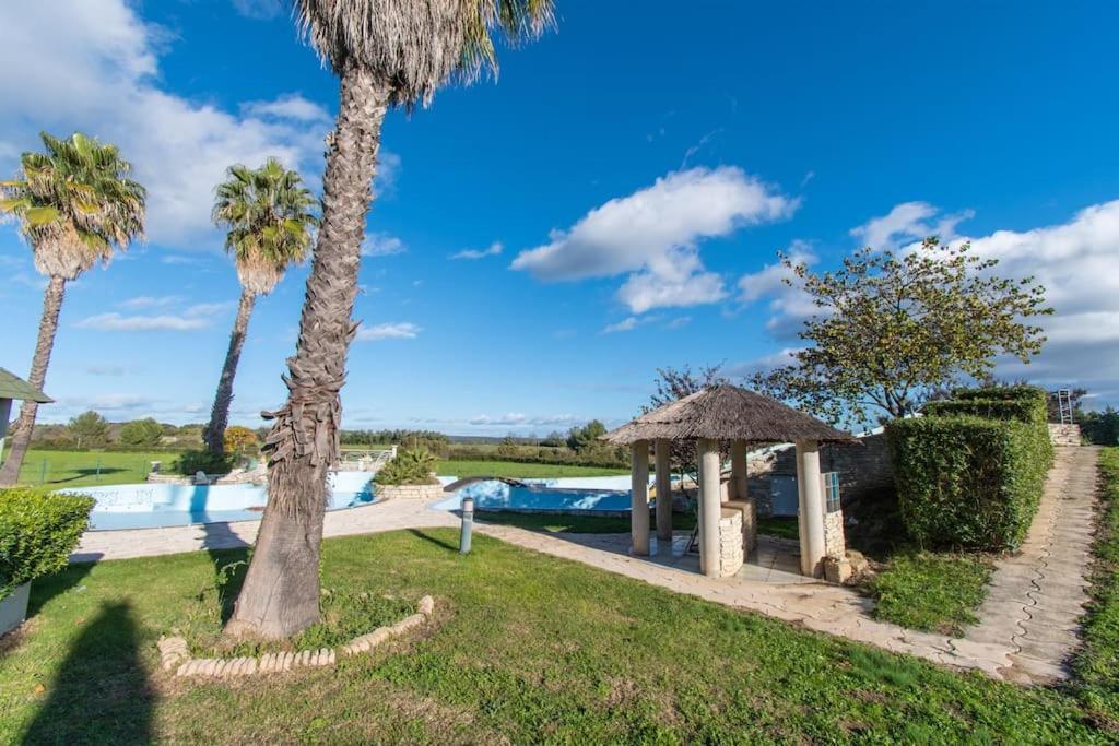 Domaine Mas Begon Villa Aigues-Vives  ภายนอก รูปภาพ