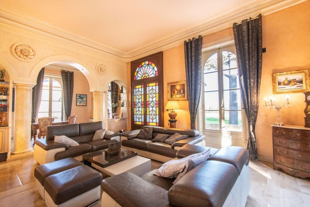 Domaine Mas Begon Villa Aigues-Vives  ภายนอก รูปภาพ