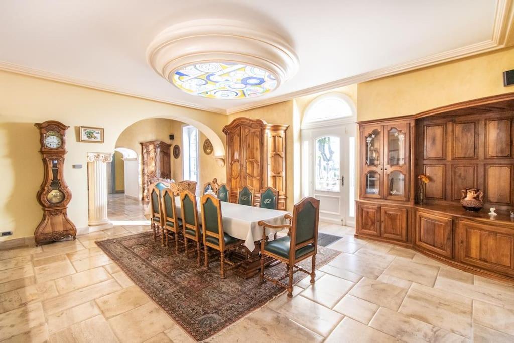 Domaine Mas Begon Villa Aigues-Vives  ภายนอก รูปภาพ